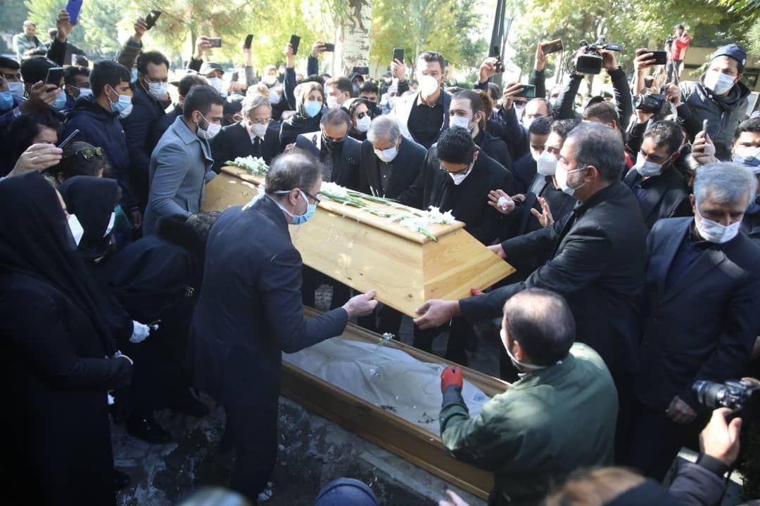  خاک سپاری استاد شجریان