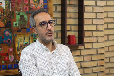 ویدیو/ وقتی ژوله پای عمه دنیس درگاهی را وسط کشید!