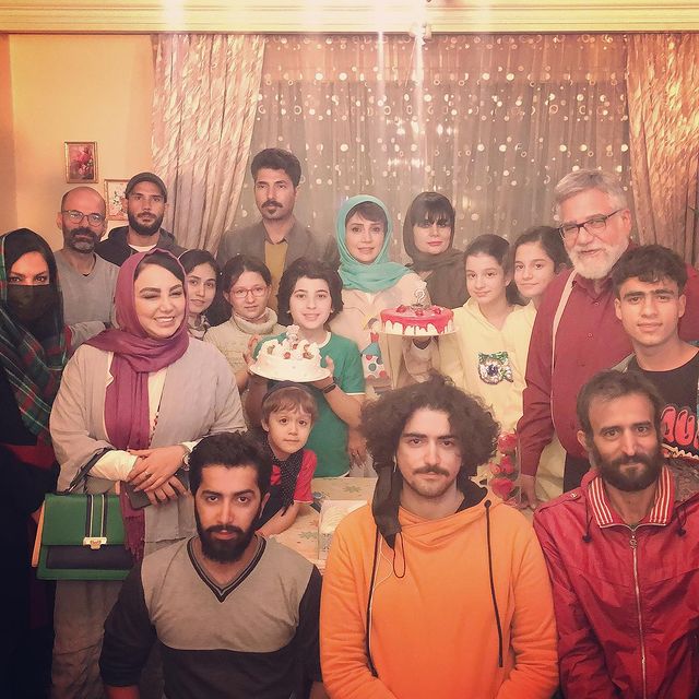 تولد شبنم قلی خانی با عوامل سریال نارگیل