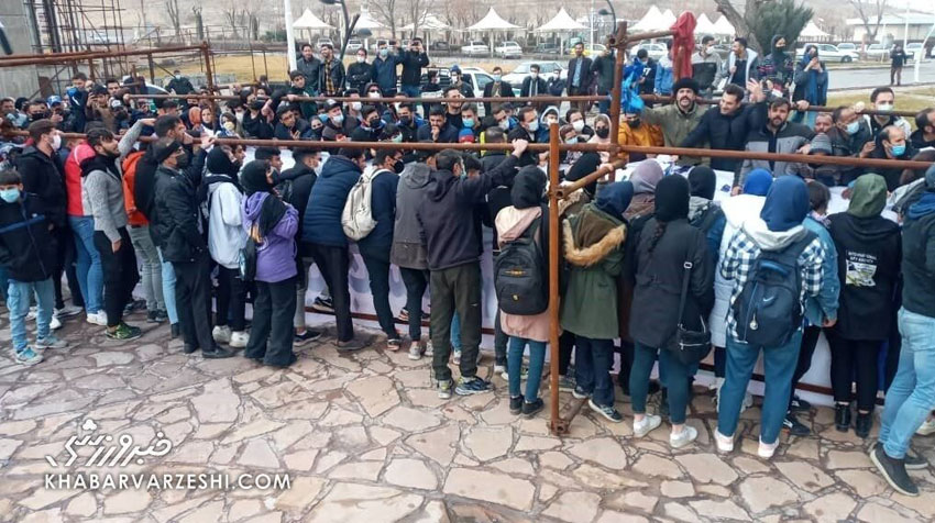 درگیری هواداران در اراک
