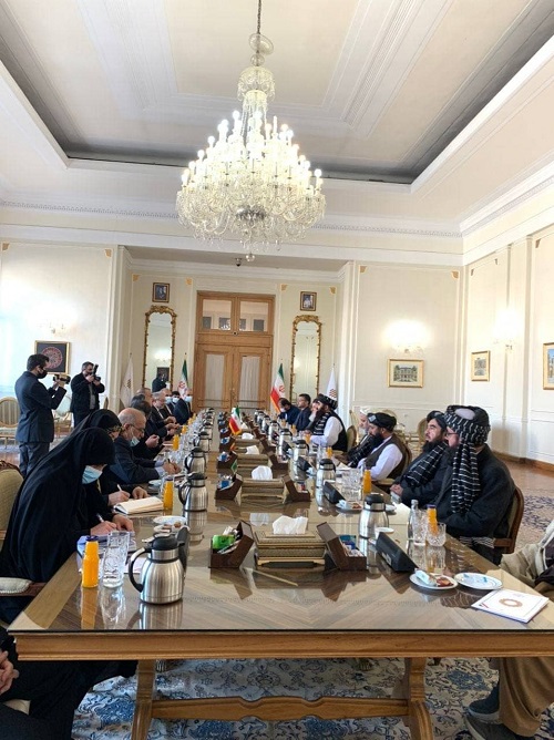 طالبان و هیئت همراه 