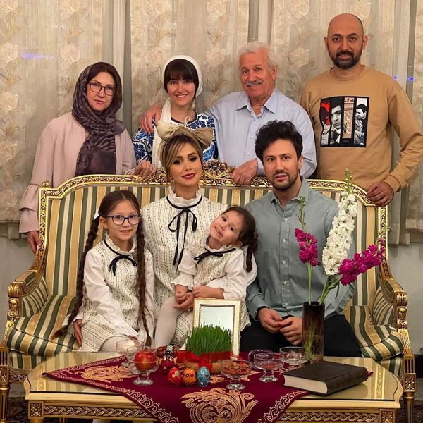 شاهرخ استخری