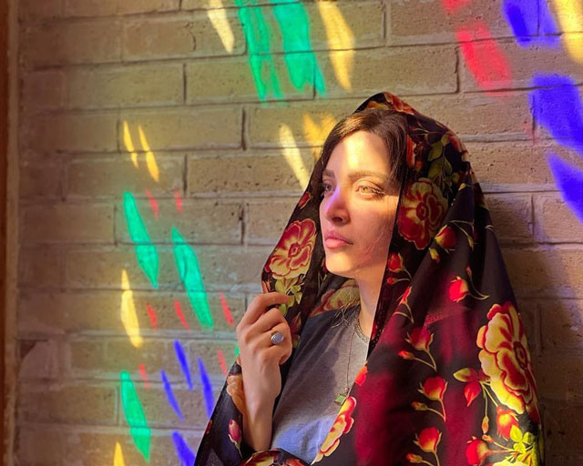 بهنوش طباطبایی شهر اصفهان
