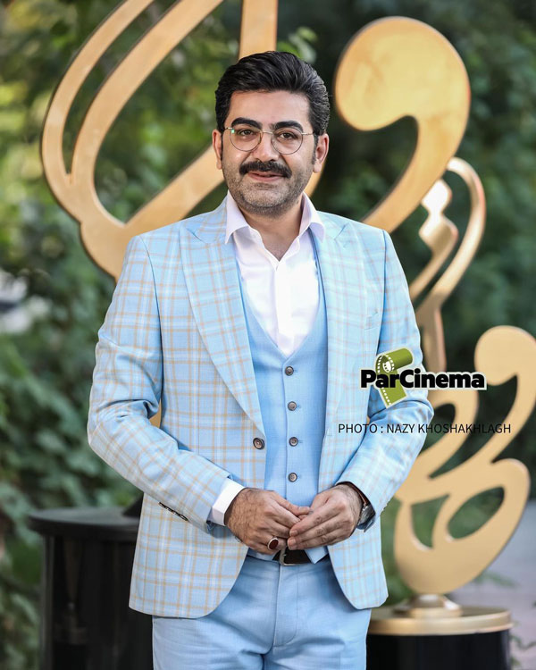 فرزاد حسنی