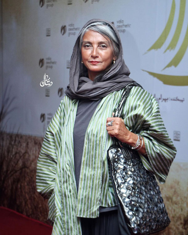 رویا جاوید نیا