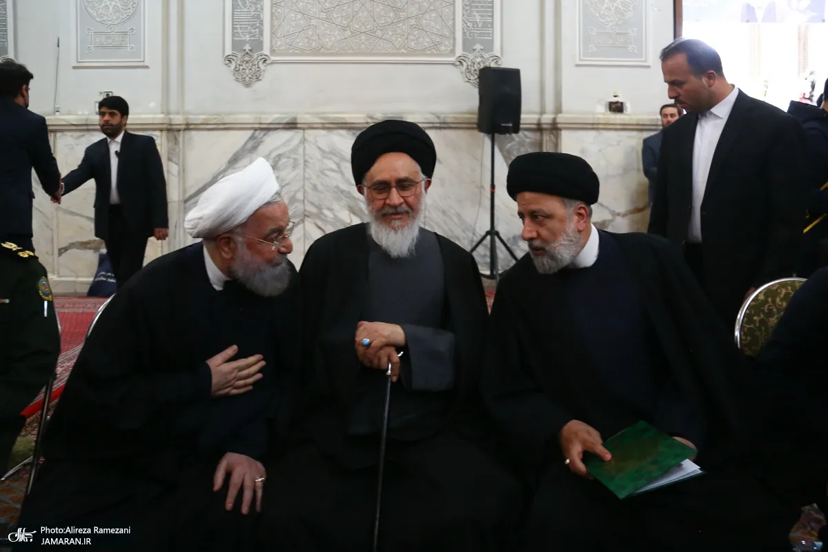 رئیسی و روحانی در مراسم ترحیم آیت الله امامی کاشانی