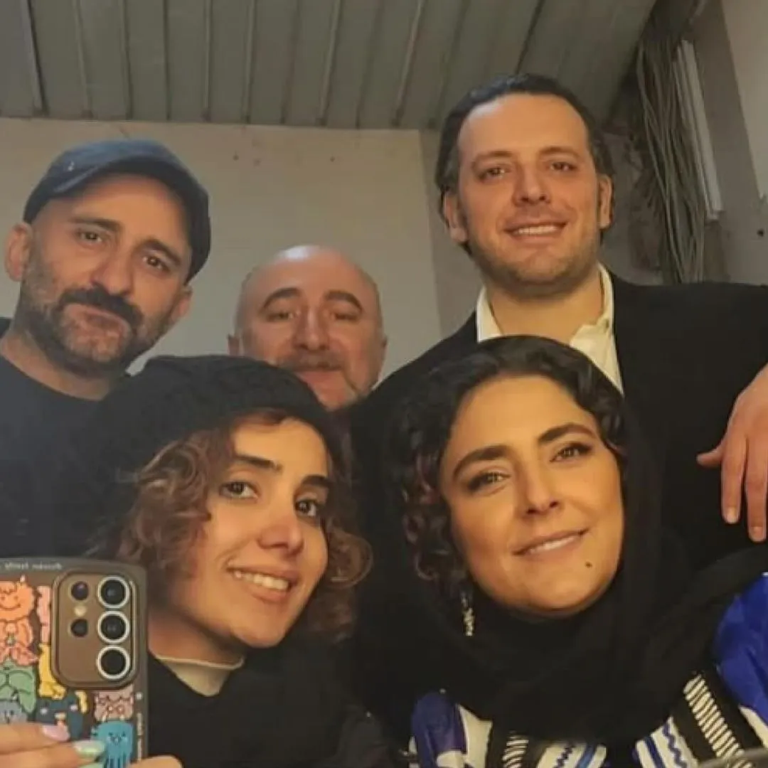 اتاق گریم سریال در انتهای شب