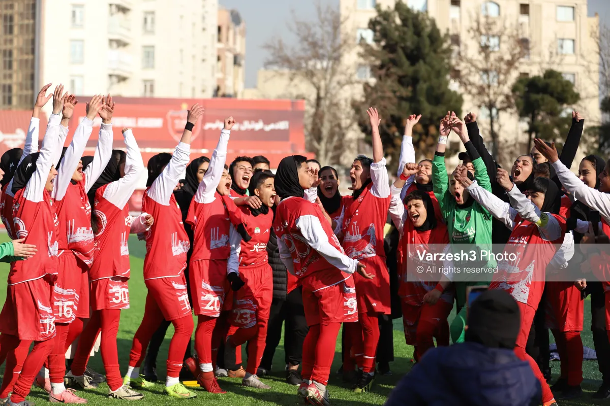 تیم دختران پرسپولیس