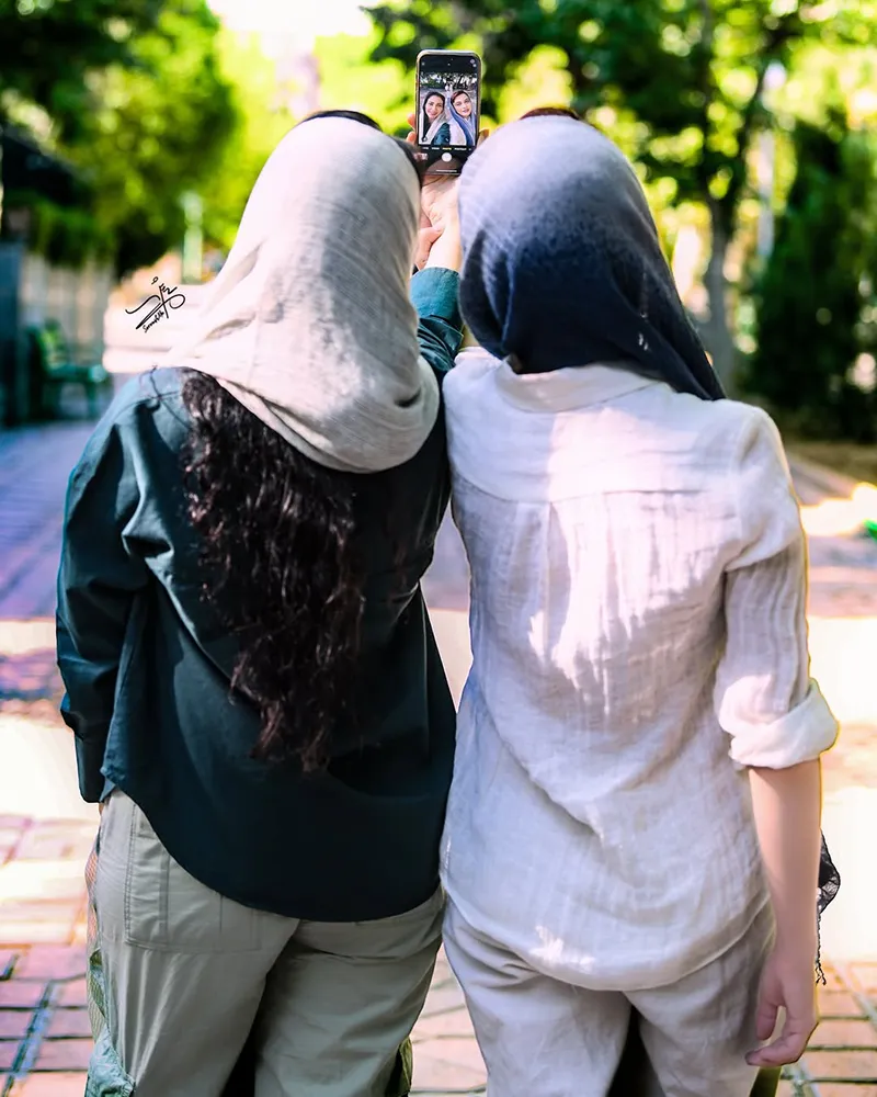 مارال و مونا فرجاد