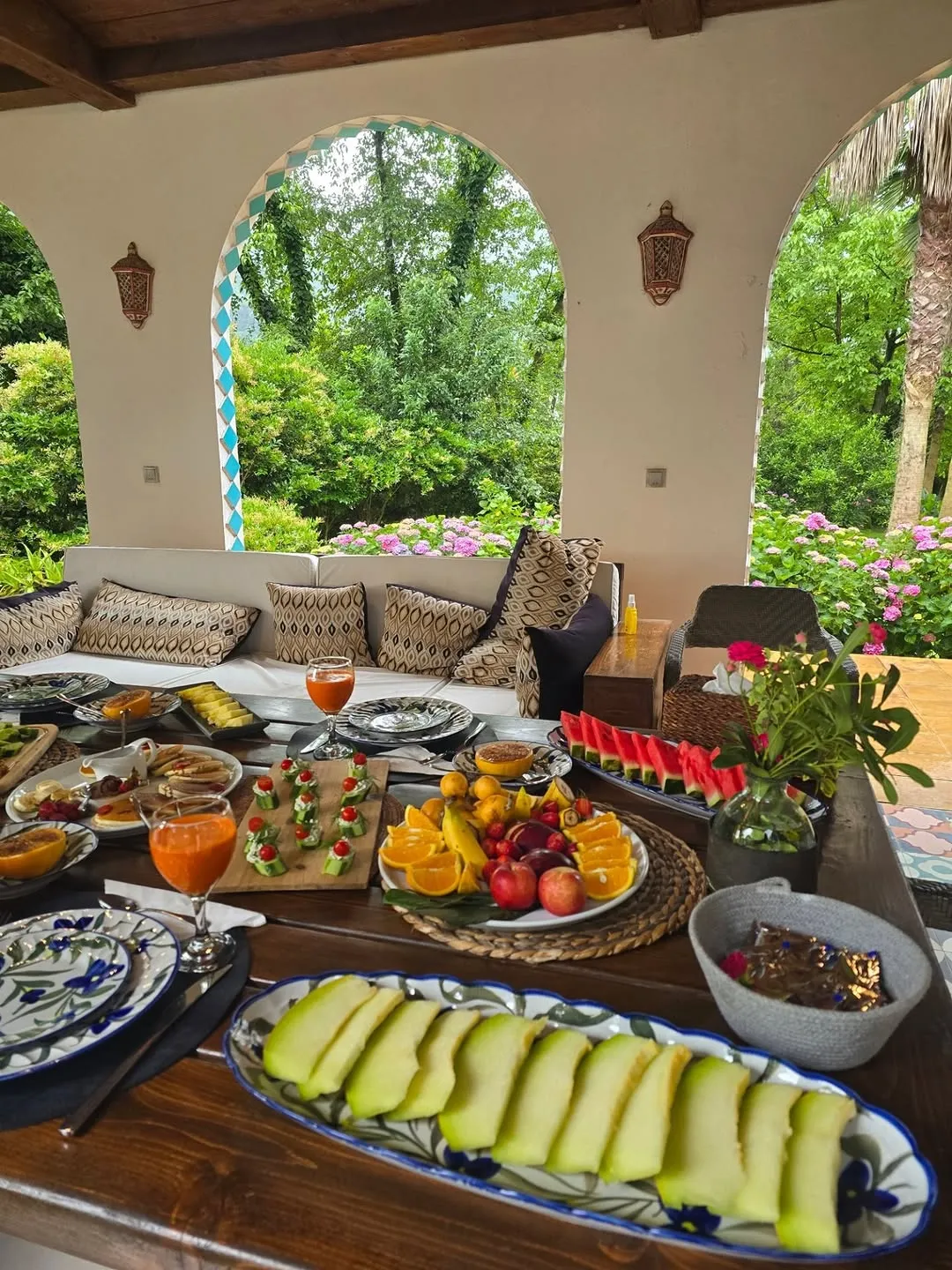 میز لاکچری 