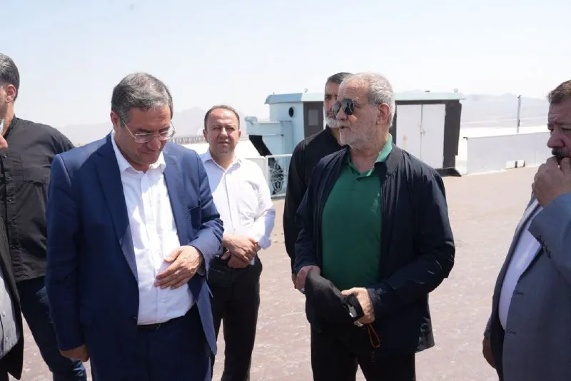 بازدید پزشکیان از دریاچه ارومیه