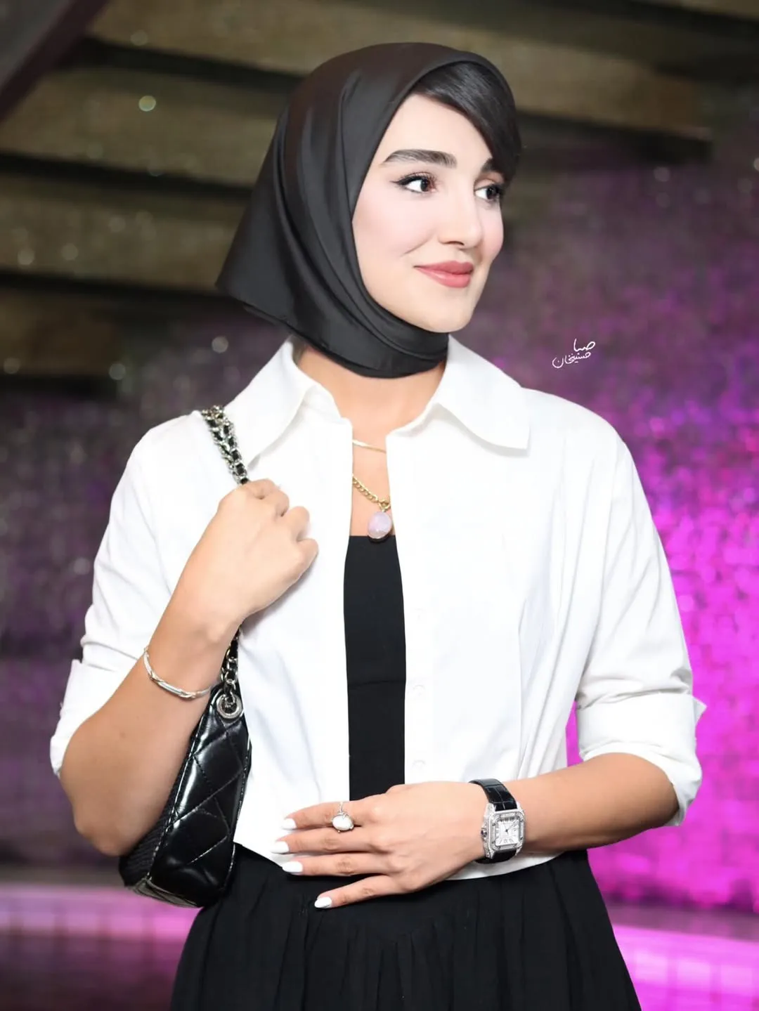 زهرا نادری فر بازیگر سریال ناریا