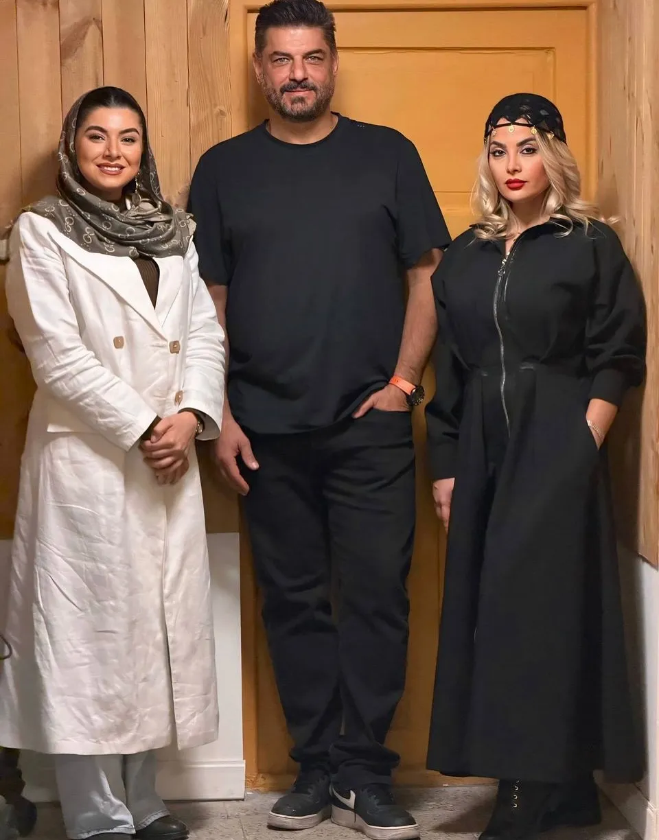 سام درخشانی. مونا فائزپور. بهاره بانی