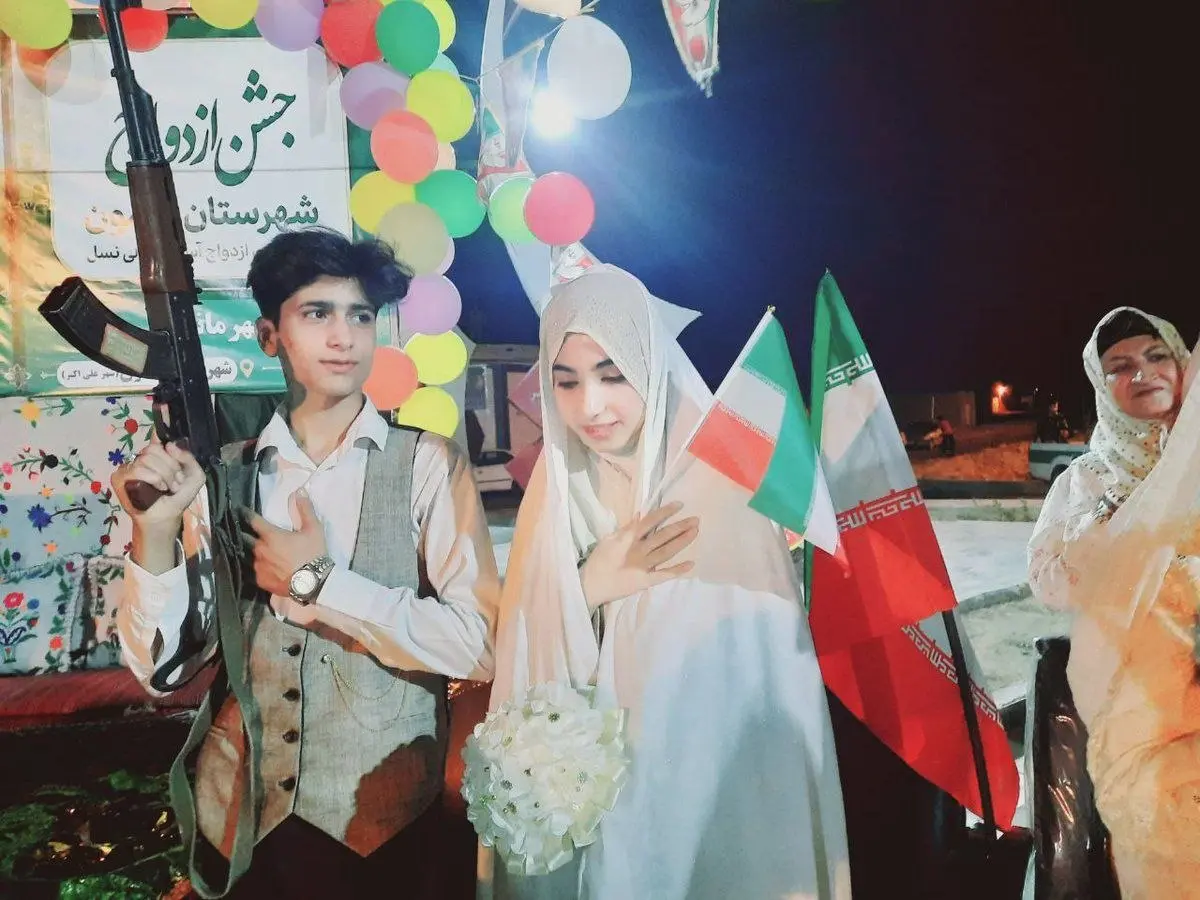 عروس و داماد جوان