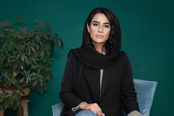 حکم چهار سال حبس هیوا سیفی‌زاده خواننده نقض شد