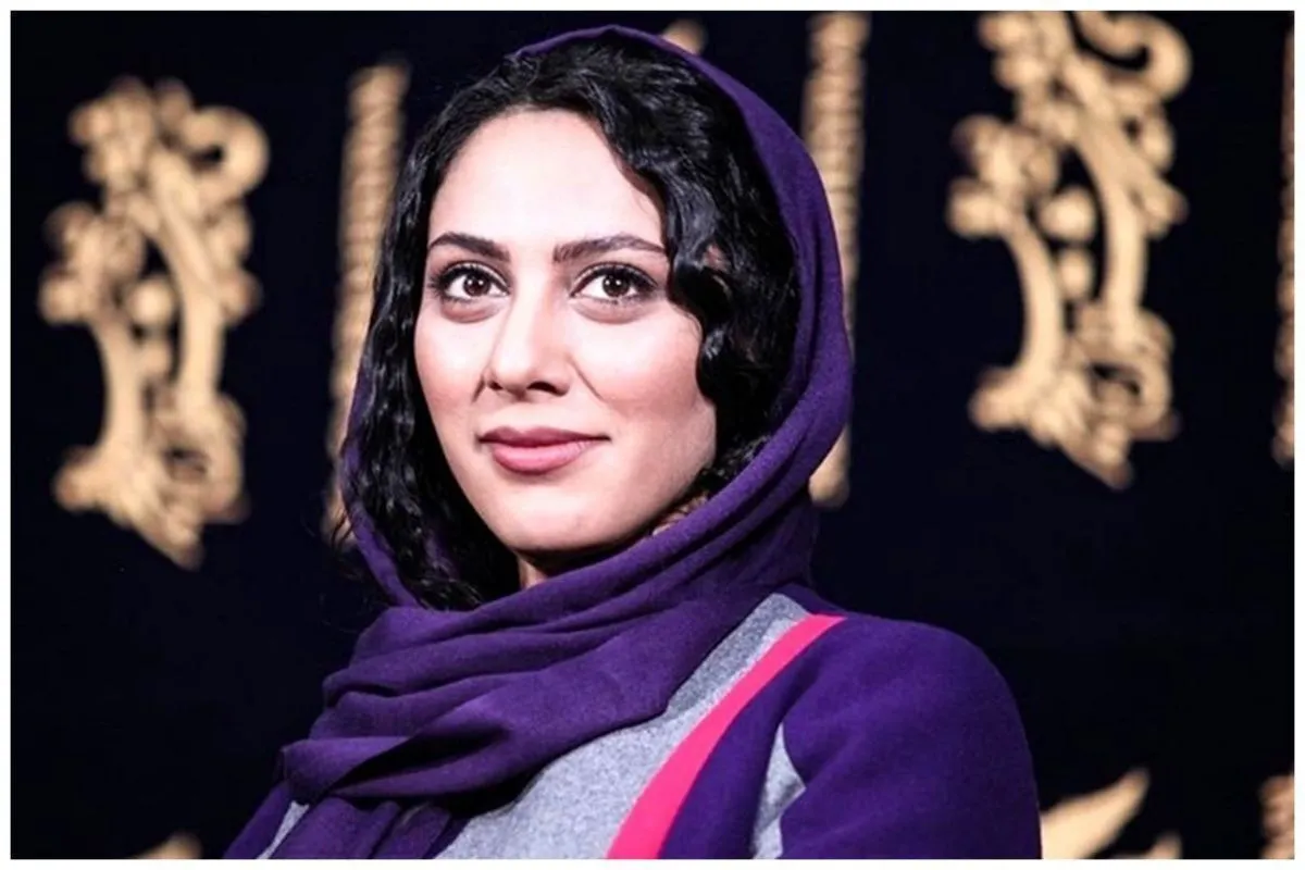 حرکت متفاوت مونا فرجاد روی صحنه جشن خانه سینما /ویدئو