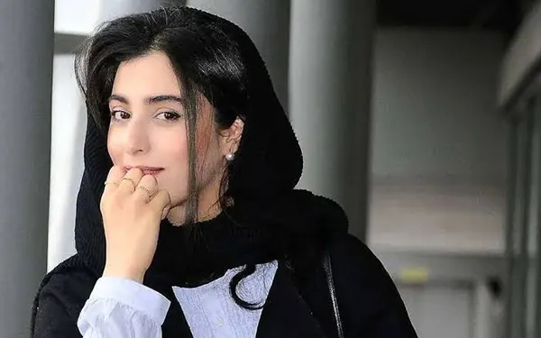 تصاویر/ استایل آناهیتا افشار، مهتاب ثروتی و المیرا دهقانی در اکران « بی‌دار»
